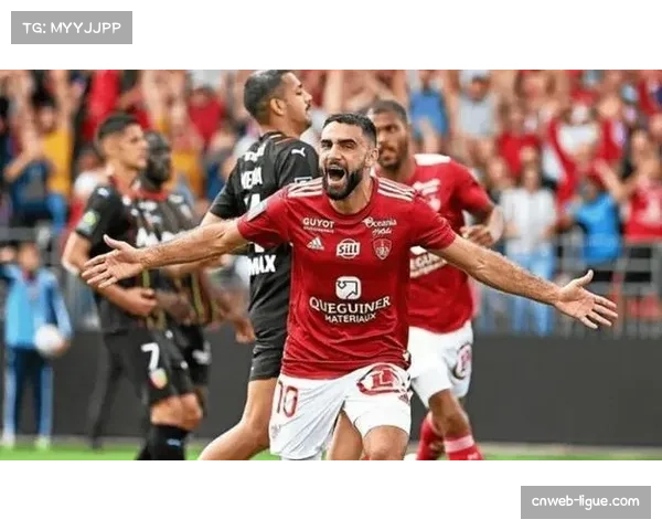 朗斯0-0闷平布雷斯特，双方门将均获评高分